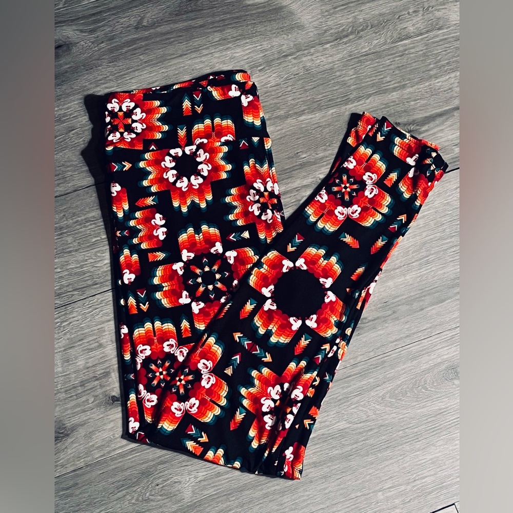 TC Disney X LulaRoe Hidden Mickey Retro Leggings